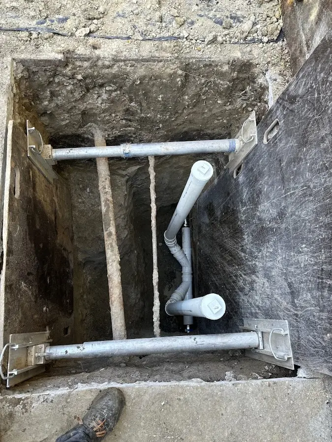 Experienced plumber completing Gas Line Repair work in Berea